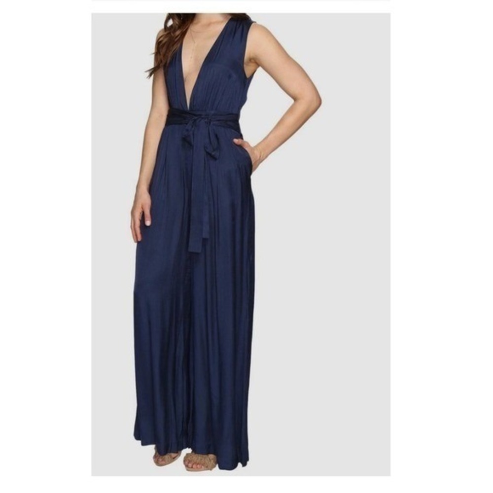 TJD IVY Navy Blue Deep V-Neck Wide Leg Belted Jumpsuit Sleeveless Small